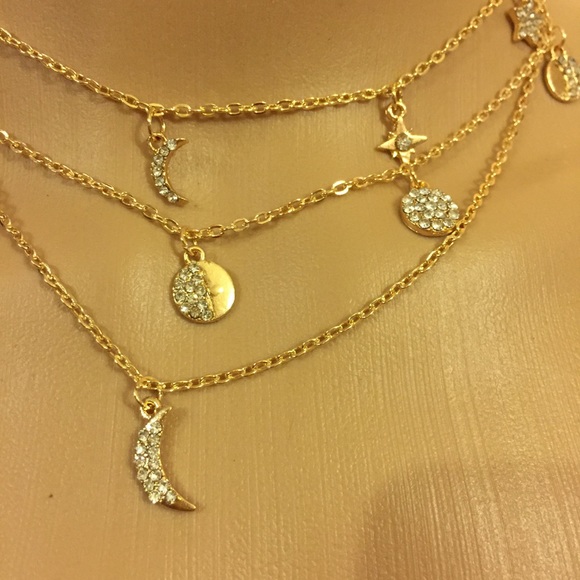 🌙 Boho 3 chain moon star celestial necklace 🌟 - Picture 4 of 8